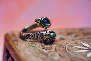 Labradorite Snake Ring, Two Snake Head Brass Ring, Wrap Around Snake Ring