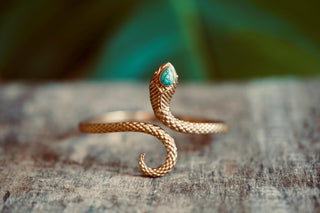 Snake Bracelet Turquoise Brass Bangle – Boho Cuff with Turquoise Gemstone – Adjustable Statement Jewellery Gift for Her