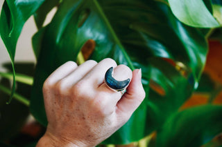 Chunky Moon Labradorite Silver Ring, Boho Ring, Spiritual Gift for Her