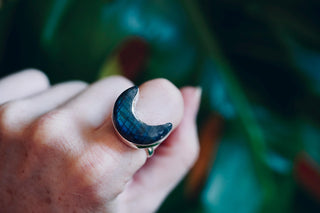 Chunky Moon Labradorite Silver Ring, Boho Ring, Spiritual Gift for Her