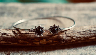 Silver Flower Bracelet with Black Onyx, Dainty Bangle for Women, Delicate Boho Bracelet