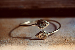 Leaf Bangle Bracelet, Brass Bangle, Botanical Bracelet, Boho Jewellery, Nature Inspired Bracelet, Statement Cuff, Gift for Her