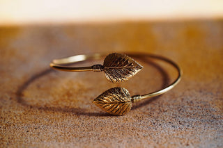Leaf Bangle Bracelet, Brass Bangle, Botanical Bracelet, Boho Jewellery, Nature Inspired Bracelet, Statement Cuff, Gift for Her