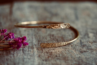 Hammered Brass Arm Bracelet / Boho / Tribal / Spiral / Bangle/ Ethnic / Rustic / Bohemian / Hippie / Body jewellery / Psy / Adjustable