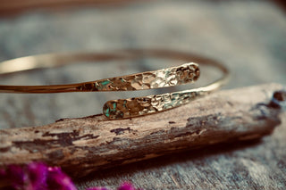 Hammered Brass Arm Bracelet / Boho / Tribal / Spiral / Bangle/ Ethnic / Rustic / Bohemian / Hippie / Body jewellery / Psy / Adjustable