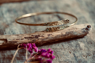 Hammered Brass Arm Bracelet / Boho / Tribal / Spiral / Bangle/ Ethnic / Rustic / Bohemian / Hippie / Body jewellery / Psy / Adjustable