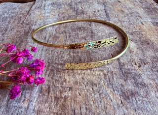 Hammered Brass Arm Bracelet / Boho / Tribal / Spiral / Bangle/ Ethnic / Rustic / Bohemian / Hippie / Body jewellery / Psy / Adjustable
