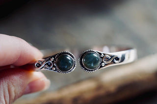 Labradorite Silver Cuff Bracelet, Spiritual Bracelet, Boho Silver Bangle, Statement Cuff, Feminine Jewellery, Gift for Her