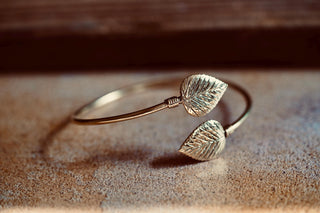 Leaf Bangle Bracelet, Brass Bangle, Botanical Bracelet, Boho Jewellery, Nature Inspired Bracelet, Statement Cuff, Gift for Her