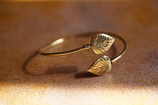 Leaf Bangle Bracelet, Brass Bangle, Botanical Bracelet, Boho Jewellery, Nature Inspired Bracelet, Statement Cuff, Gift for Her