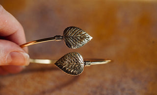 Leaf Bangle Bracelet, Brass Bangle, Botanical Bracelet, Boho Jewellery, Nature Inspired Bracelet, Statement Cuff, Gift for Her