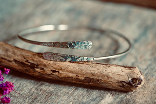 Hammered Silver Arm Bracelet / Boho / Tribal / Spiral / Bangle/ Ethnic / Rustic / Bohemian / Hippie / Body jewellery / Psy / Adjustable