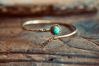 Turquoise Brass Bangle Bracelet – Boho Bracelet with Blue Gemstone – Adjustable Statement Jewellery Gift for Her