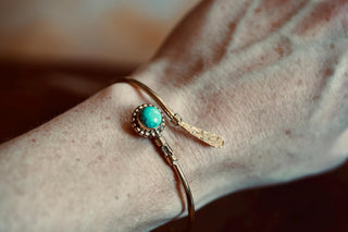 Turquoise Brass Bangle Bracelet – Boho Bracelet with Blue Gemstone – Adjustable Statement Jewellery Gift for Her