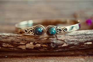 Labradorite Brass Bangle Bracelet, Spiritual Bracelet, Boho Brass Bangle, Statement Cuff, Feminine Jewellery, Gift for Her