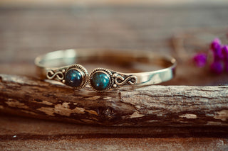 Labradorite Brass Bangle Bracelet, Spiritual Bracelet, Boho Brass Bangle, Statement Cuff, Feminine Jewellery, Gift for Her