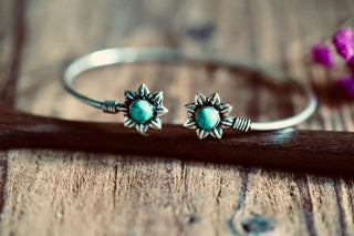 Turquoise Silver Bangle Bracelet – Boho Bracelet with Blue Gemstone – Adjustable Statement Jewellery Gift for Her
