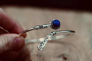 Lapis Lazuli Silver Bangle Bracelet – Boho Bracelet with Blue Gemstone – Adjustable Statement Jewellery Gift for Her