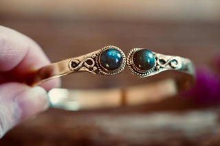 Labradorite Brass Bangle Bracelet, Spiritual Bracelet, Boho Brass Bangle, Statement Cuff, Feminine Jewellery, Gift for Her