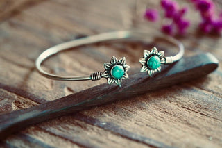Turquoise Silver Bangle Bracelet – Boho Bracelet with Blue Gemstone – Adjustable Statement Jewellery Gift for Her