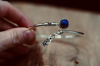 Lapis Lazuli Silver Bangle Bracelet – Boho Bracelet with Blue Gemstone – Adjustable Statement Jewellery Gift for Her