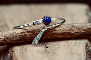 Lapis Lazuli Silver Bangle Bracelet – Boho Bracelet with Blue Gemstone – Adjustable Statement Jewellery Gift for Her