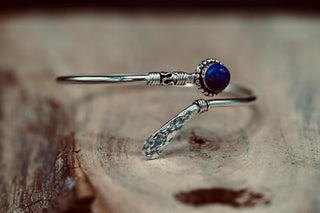 Lapis Lazuli Silver Bangle Bracelet – Boho Bracelet with Blue Gemstone – Adjustable Statement Jewellery Gift for Her