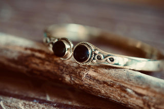 Black Onyx Brass Bracelet, Birthstone Bracelet, Spiritual Bracelet, Boho Brass Bangle, Statement Cuff, Feminine Jewellery, Gift for Her