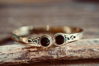 Black Onyx Brass Bracelet, Birthstone Bracelet, Spiritual Bracelet, Boho Brass Bangle, Statement Cuff, Feminine Jewellery, Gift for Her