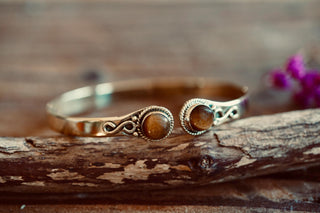 Tiger Eye Brass Bracelet, Birthstone Bracelet, Spiritual Bracelet, Boho Brass Bangle, Statement Cuff, Feminine Jewellery, Gift for Her