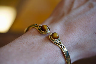 Tiger Eye Brass Bracelet, Birthstone Bracelet, Spiritual Bracelet, Boho Brass Bangle, Statement Cuff, Feminine Jewellery, Gift for Her