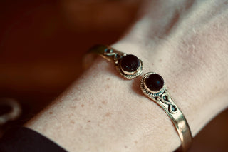 Black Onyx Brass Bracelet, Birthstone Bracelet, Spiritual Bracelet, Boho Brass Bangle, Statement Cuff, Feminine Jewellery, Gift for Her