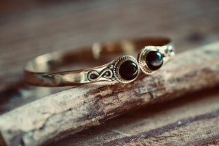Black Onyx Brass Bracelet, Birthstone Bracelet, Spiritual Bracelet, Boho Brass Bangle, Statement Cuff, Feminine Jewellery, Gift for Her