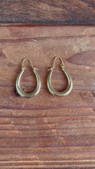 Chunky Golden Oval Hoop Earrings / Thick Hoop Earrings / Contemporary Jewelery / Modern / Boho / Rustic / Tribal  / Fashion Outfit