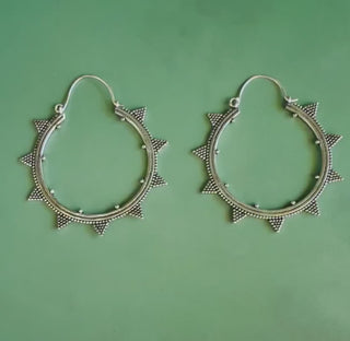 Triangle Silver Hoop Earrings / Spikes / Geometric / Boho Look / Bohemian Style / Rustic / Ethnic / Tribal / Festival /