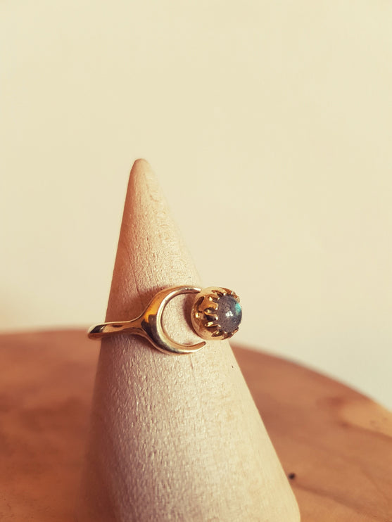 Galaxy Sun & Moon Brass Ring / Labradorite / Zodiac / Purple / Boho / Ethnic / Rustic / Quartz / Tribal / Gypsy / Heaing / Festival 