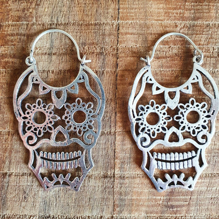 Boucles d'oreilles Tête de mort Mexicaine; Argent, Sugar Skull, Ethnique Boho Rustique Chic Gypsy Spiral Hippie Tribal Bohemian style