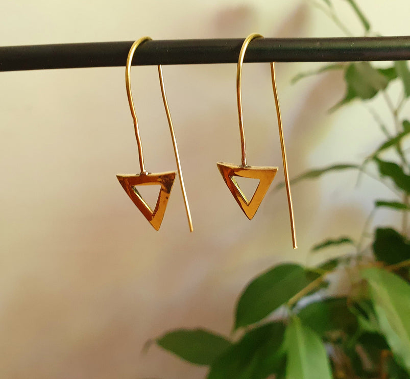 Arrow Minimalist Brass Pendant Drop Earrings / Chic Ethnic Boho Classic Bohemian Chic Gypsy Spiral Hippie Festival Tribal style