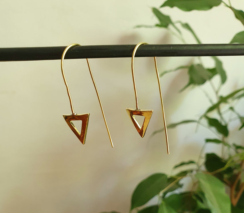 Arrow Minimalist Brass Pendant Drop Earrings / Chic Ethnic Boho Classic Bohemian Chic Gypsy Spiral Hippie Festival Tribal style