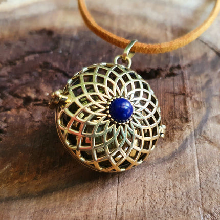 Bola Necklace Brass & Lapis Lazuli / Pregnancy / Harmony Ball / Chimes / Bell / Vegan / Ethnic / Boho / Tribasl / Hippie / Rustic / Vegan / 