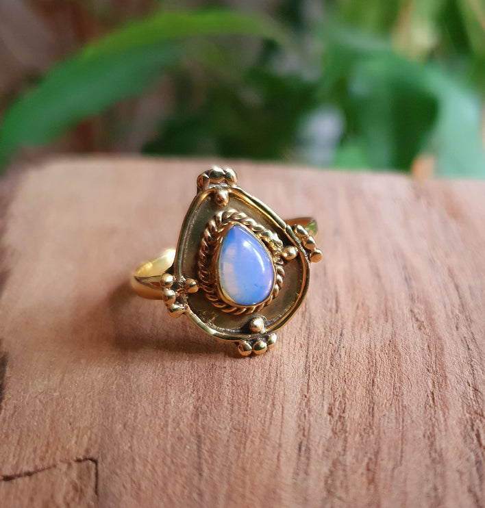 Ethnic style Brass & Moonstone / Moon / Boho / Bohemian / Psy / Rustic / Tribal / Gypsy / Festival / Healing / Festival 