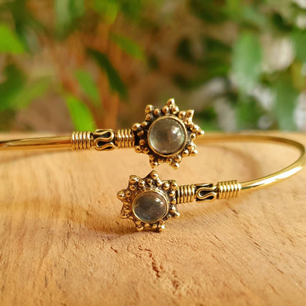 Labradorite Bracelet / Brass bali flower Bangle / Ethnic / Rustic / Bohemian / Hippie / Gypsy / Psy / Adjustable