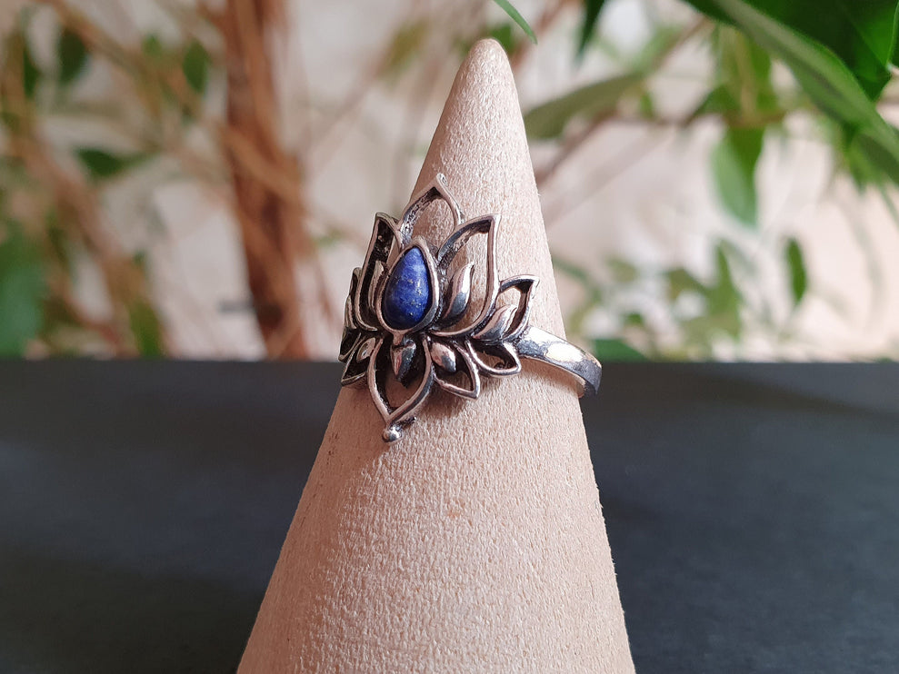 Silver Lotus Flower Ring / Lapis Lazuli / Boho / Ethnic / Rustic / Tribal / Gypsy / Festival / Indian / Healing / Festival 