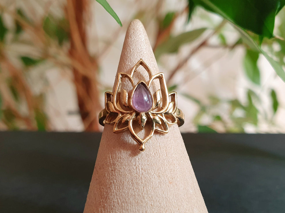 Amethyst Golden Lotus Flower Ring / Brass / Boho / Ethnic / Rustic / Tribal / Gypsy / Festival / Indian / Healing / Festival 