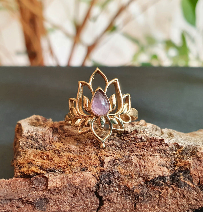 Amethyst Golden Lotus Flower Ring / Brass / Boho / Ethnic / Rustic / Tribal / Gypsy / Festival / Indian / Healing / Festival 