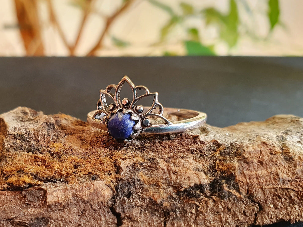 Lapis Lazuli Silver Ring Lotus Flower / Boho / Ethnic / Rustic / Tribal / Gypsy / Festival / Indian / Healing / Festival 