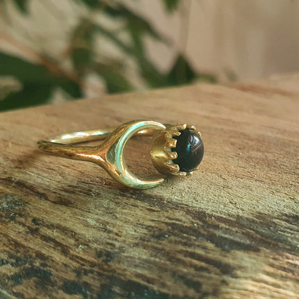 Golden Moon Ring / Black Onyx / Zodiac / Celestial / Boho / Ethnic / Rustic / Tribal / Gypsy / Festival / Healing / Festival 