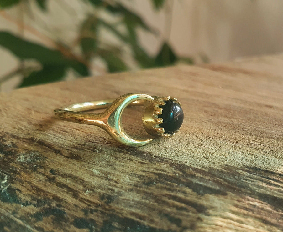 Golden Moon Ring / Black Onyx / Zodiac / Celestial / Boho / Ethnic / Rustic / Tribal / Gypsy / Festival / Healing / Festival 