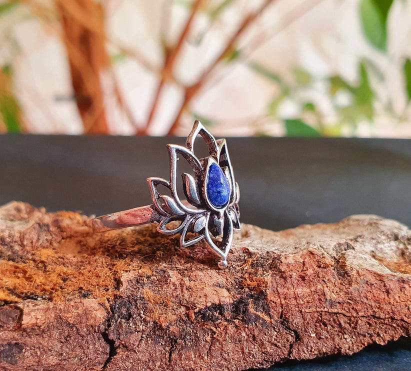 Silver Lotus Flower Ring / Lapis Lazuli / Boho / Ethnic / Rustic / Tribal / Gypsy / Festival / Indian / Healing / Festival 