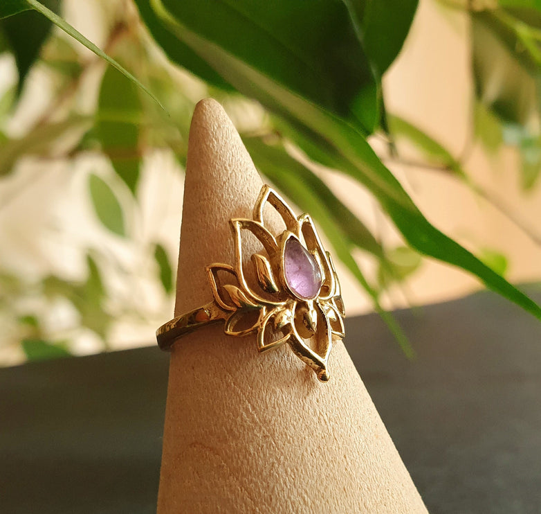 Amethyst Golden Lotus Flower Ring / Brass / Boho / Ethnic / Rustic / Tribal / Gypsy / Festival / Indian / Healing / Festival 